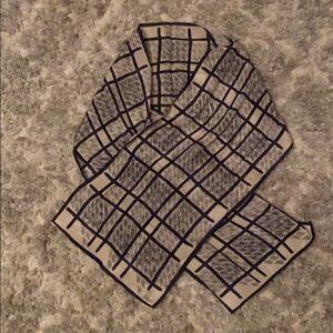 Ugna Scarf 
